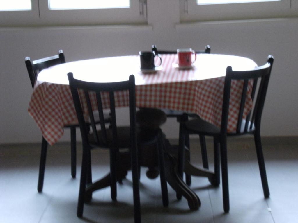 Appartement De Vacances Niederer La Côte-aux-Fées Exteriér fotografie